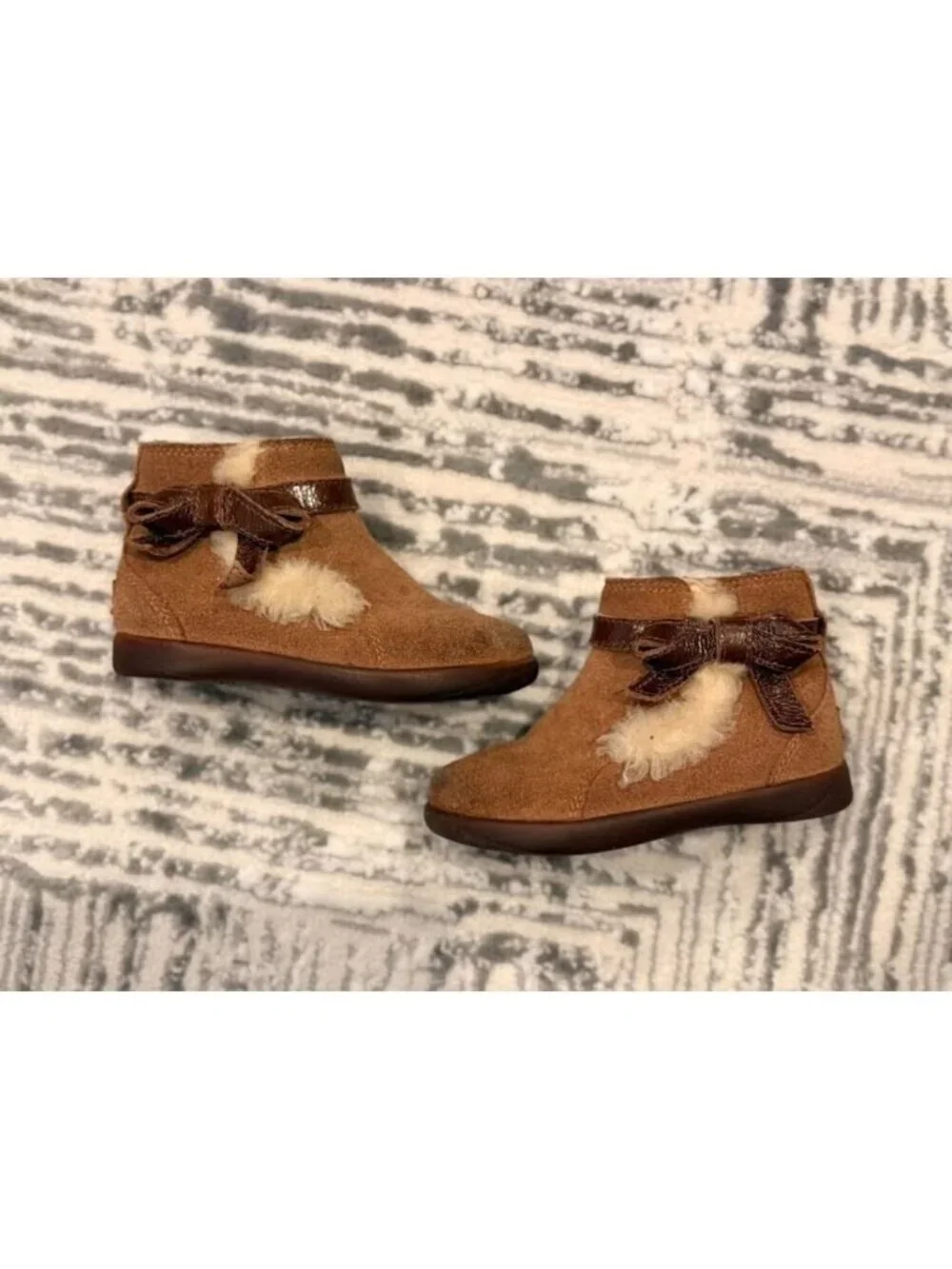 UGG girls toddler size 8 Libbie chestnut bow boots 1005151T